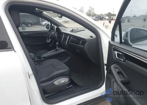 2017 Porsche Macan из США, поврежденный, VIN WP1AA2A51HLB81299